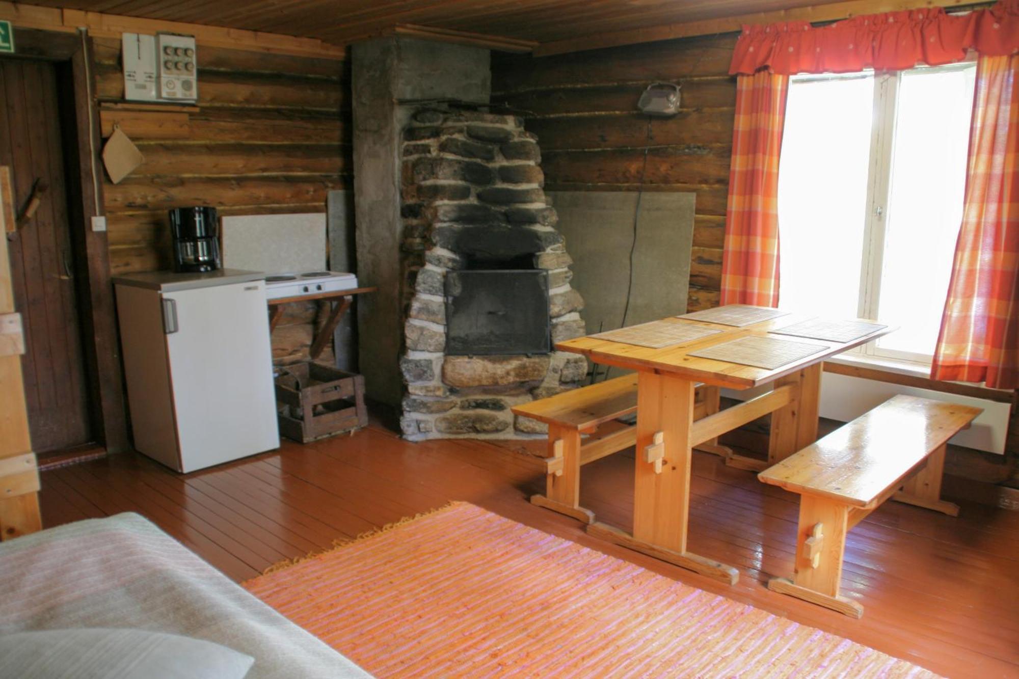 Paltto Elaemysretket Villa Lemmenjoki Room photo